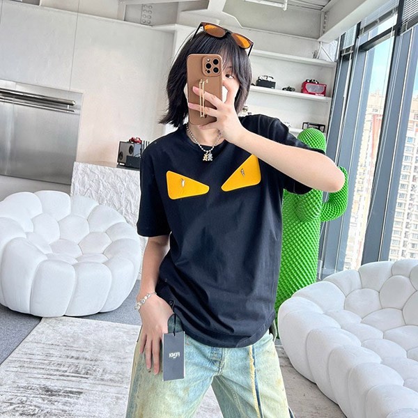 可愛い フェンディ モンスター ロゴ クルーネック偽物 Tシャツ fem98518通販
