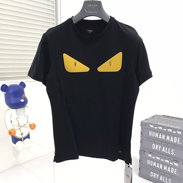可愛い フェンディ モンスター ロゴ クルーネック偽物 Tシャツ fem98518激安送料無料