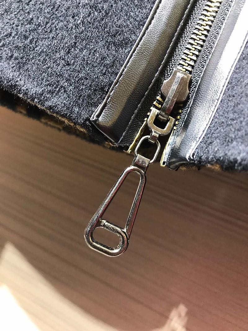 関税送料込 21AW【フェンディ】FF リバーシブル フーディー パーカーコピー feo16546代引きを販売