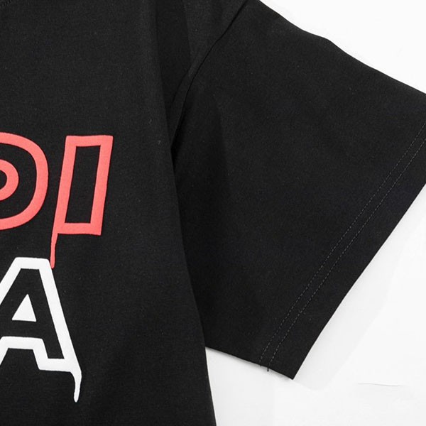 フェンディ roma ロゴ Tシャツ 偽物 feq21940人気