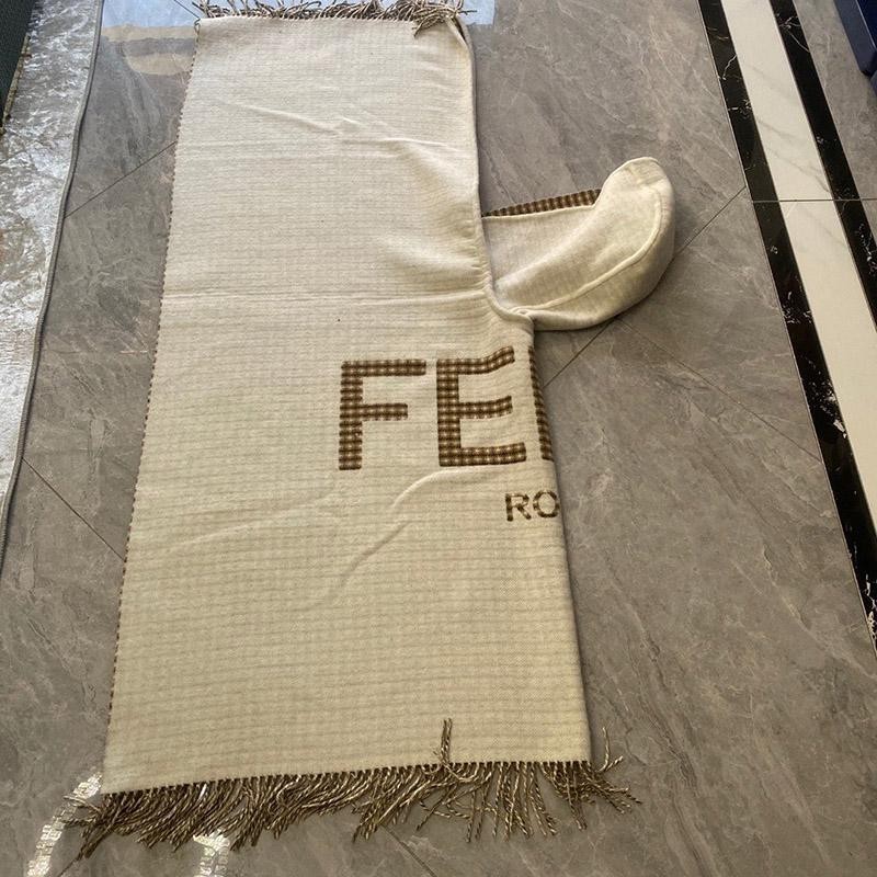 大人気！フェンディ【フェンディ】カール ポンチョ ウール＆カシミア fer38773N級品