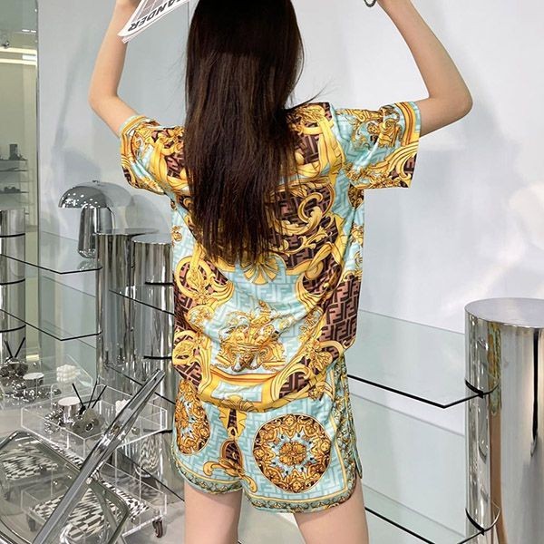 人気急上昇フェンダーチェ 上下セット コピー★マルチカラージャージー Tシャツ fes01623激安送料無料