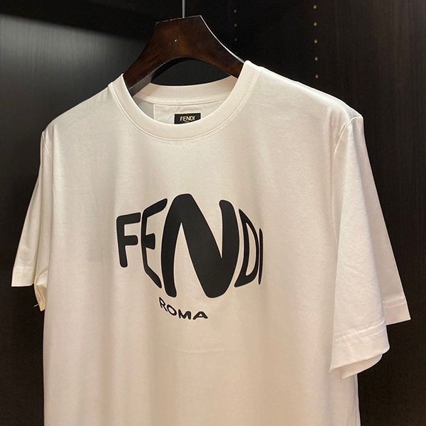 目を惹くカラーフェンディ Tシャツ 半袖 クルーネック ティシャツ コピー fes24621通販