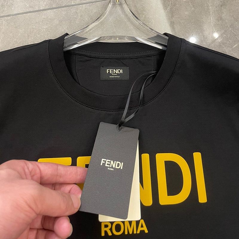 入手困難 フェンディ◆クルーネックロゴジャージーTシャツ fev16119人気