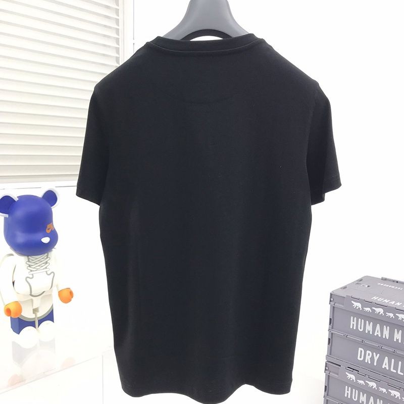 争奪戦 フェンディモンスター ロゴ クルーネック 偽物 Tシャツ fev46686通販