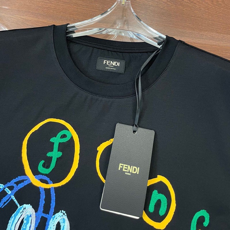 春夏新作 フェンディ◆クルーネックロゴジャージーTシャツ スーパーコピー few05695人気