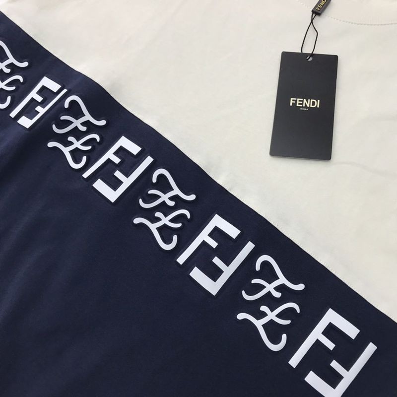 入手困難 フェンディ◆クルーネックロゴジャージー コピー Tシャツ fez31674高い品質