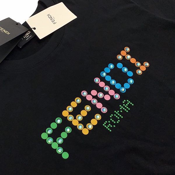 大人気!!新色 フェンディ◆クルーネックロゴジャージー コピーTシャツ fez81956高い品質