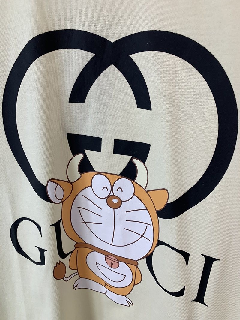 大人気!!新色 ドラえもんx グッチ 偽物 オーバーサイズ Tシャツ gua20251人気
