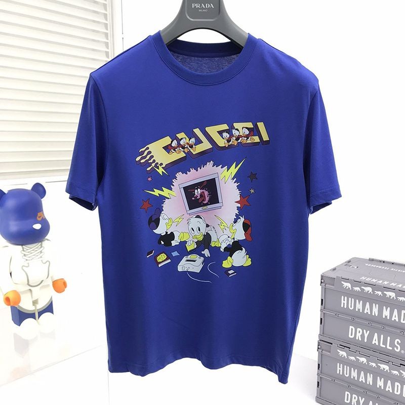 目を惹くカラー☆Disney x グッチ コラボ・ドナルドイラストTシャツ コピー♪ gud18579