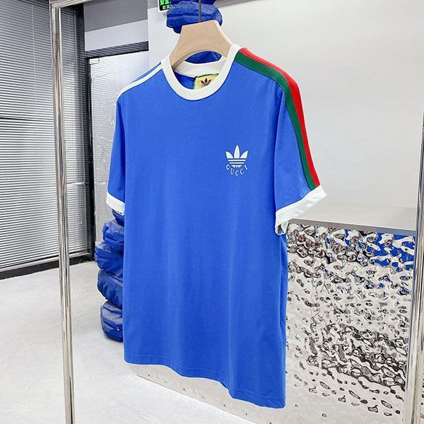 送料込《アディダス xグッチ》トレフォイル プリント Tシャツ 偽物 guf04497激安送料無料