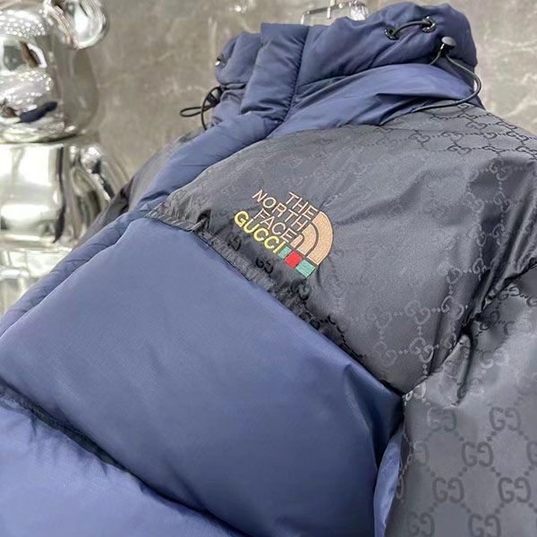 確保済み グッチ ノースフェイス ダウンジャケット コピー guf41523N級品
