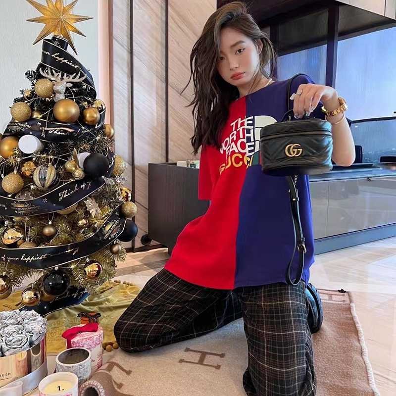 人気急上昇グッチ×ノースフェイス パッチワーク クルーネック Tシャツ コピー guh27350通販