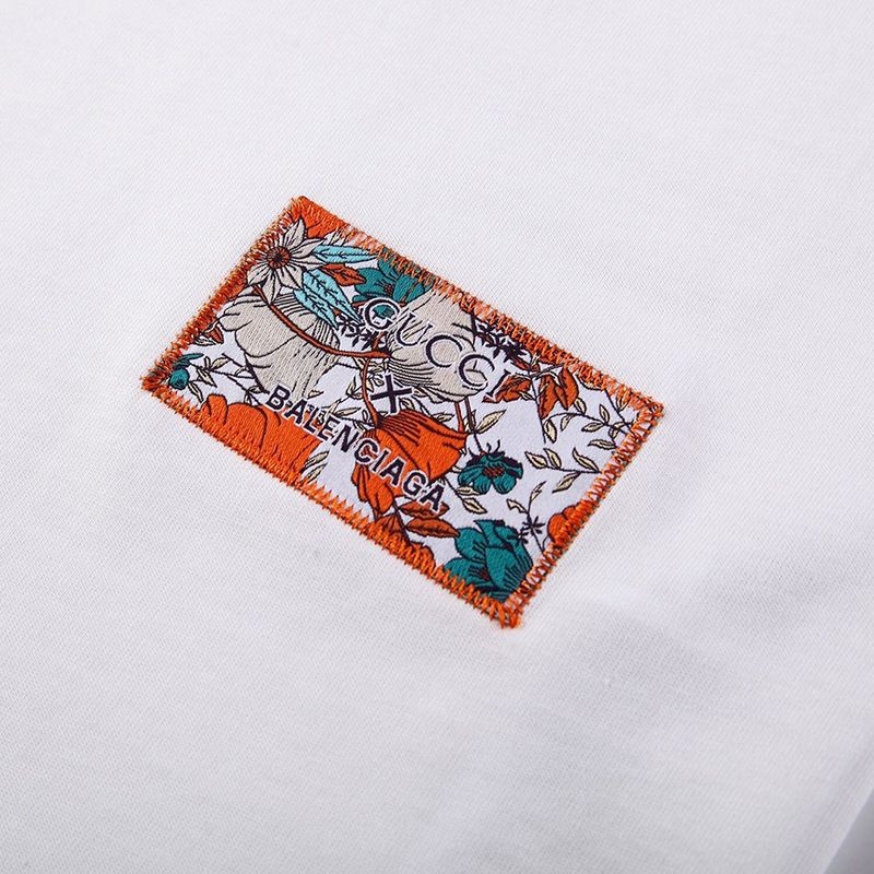 追跡付き発送バレンシアガ×グッチ コピー ホワイト ロゴ Tシャツ guj97303高い品質