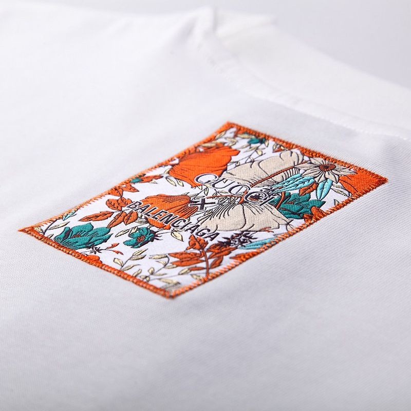 追跡付き発送バレンシアガ×グッチ コピー ホワイト ロゴ Tシャツ guj97303最高級