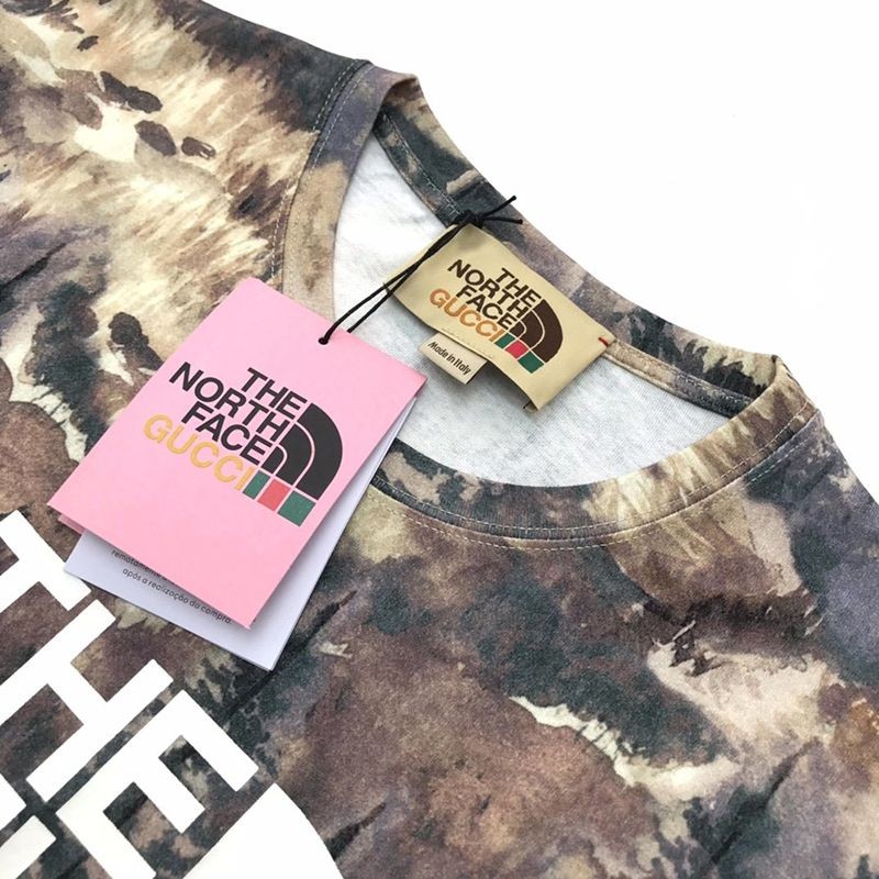 定番グッチ x ノースフェイス スーパーコピー コラボ 半袖Tシャツ guo87963激安送料無料
