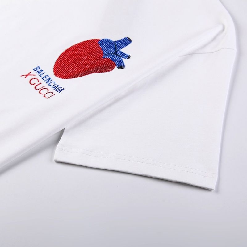 21AW新作グッチ×バレンシアガ 心臓ロゴ Tシャツ 偽物 ホワイト gup35988激安送料無料