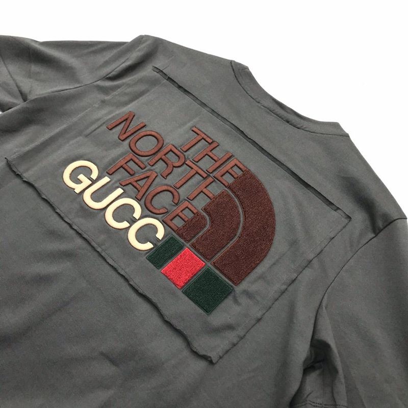セール新作グッチ x ノースフェイス コラボ 半袖Tシャツ スーパーコピー guq84892高い品質