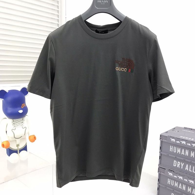 セール新作グッチ x ノースフェイス コラボ 半袖Tシャツ スーパーコピー guq84892人気