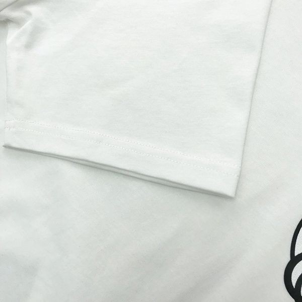 可愛いコラボ グッチ×アディダス 偽物 トレフォイルプリントTシャツ guq88525高い品質