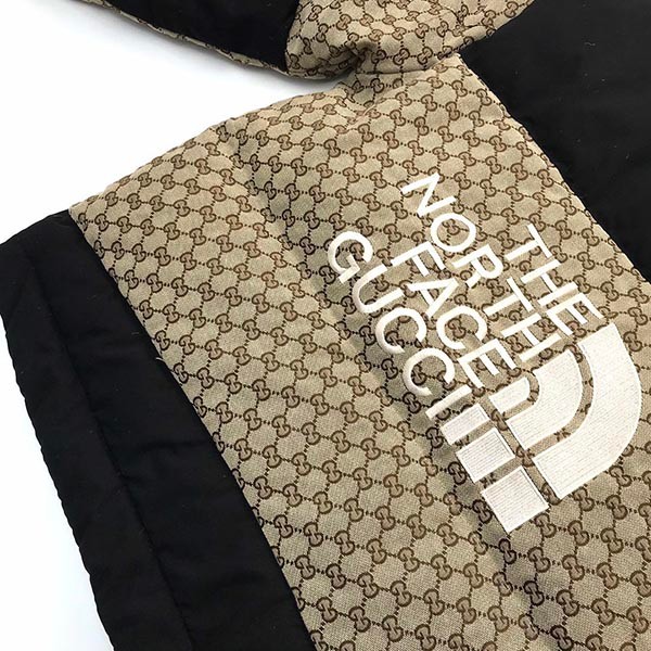日本未入荷コラボ★ノースフェイス×グッチ スーパーコピー GGモノグラムダウンジャケット gur22252N級品