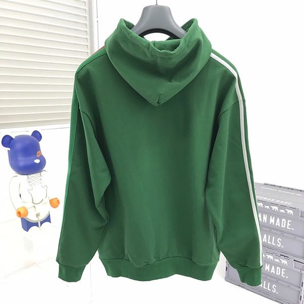 大人気！グッチ×アディダス コピー トレフォイルグッチコットンフーディ gut29377通販