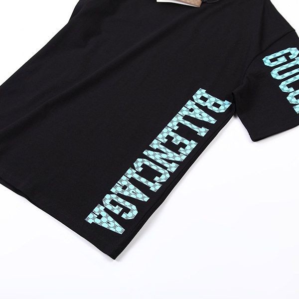 争奪戦グッチ バレンシアガ ロゴ ブラック Tシャツ 偽物 guv35751人気