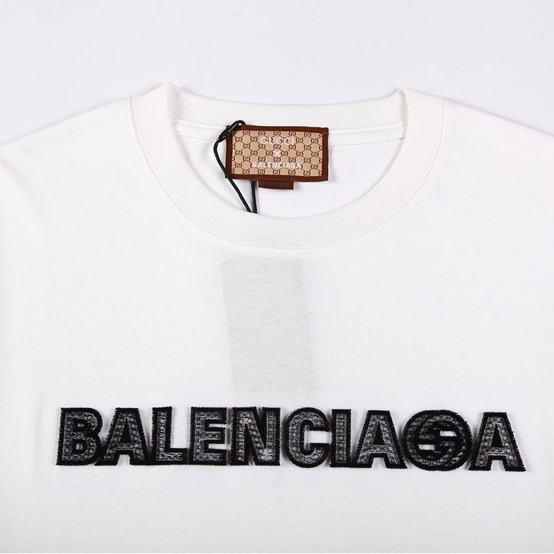 目を惹くカラーバレンシアガ×グッチ コピー ブラックロゴ★ホワイトTシャツ guv81493激安送料無料