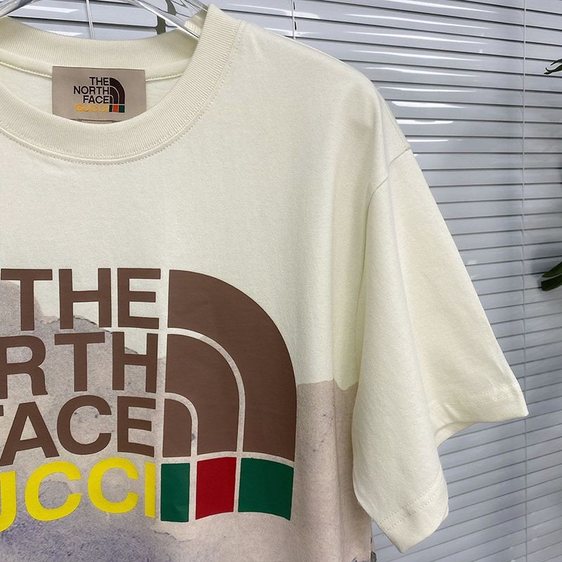 一目惚れ♪ グッチ ノースフェイス コラボ 半袖Tシャツ スーパーコピー高い品質