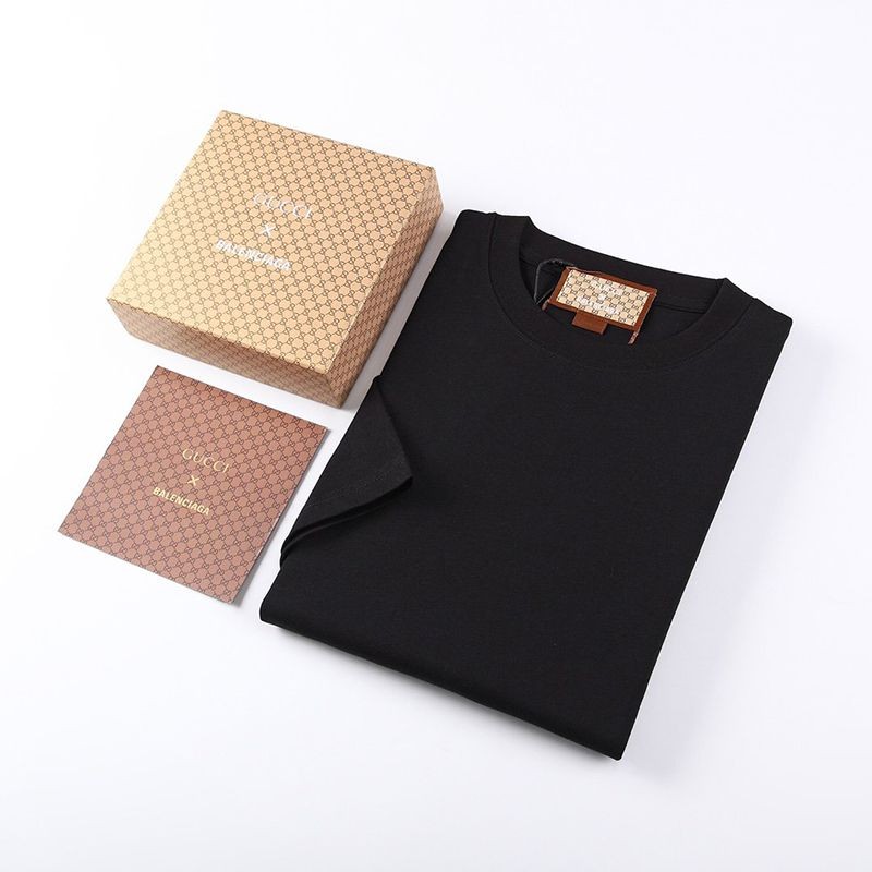 春もの新作バレンシアガ×グッチ 偽物 ブラック ロゴ Tシャツ guz47800品質保証