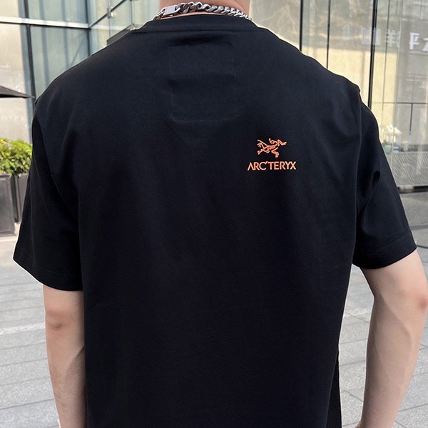 ジルサンダー+ x アークテリクス 偽物 コラボロゴTシャツ 男女兼用 Jik13604最高級