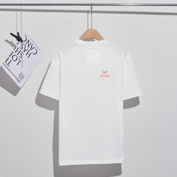 完売必至ジルサンダー+ x アークテリクス コピー コラボロゴTシャツ 男女兼用 Jiw28108代引きを販売