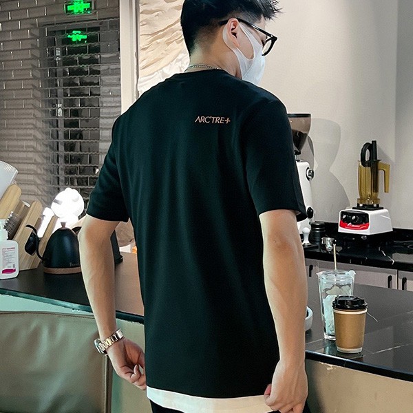 入手困難ジルサンダー+ x アークテリクス 偽物 リフレクティブ コラボTシャツ Jix52631通販
