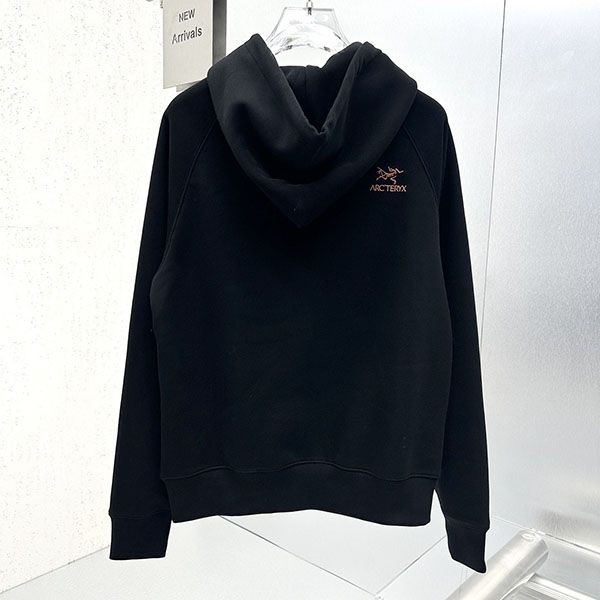 ☆超人気☆ジルサンダー x アークテリクス 偽物パーカー フーディ Jiz59713通販