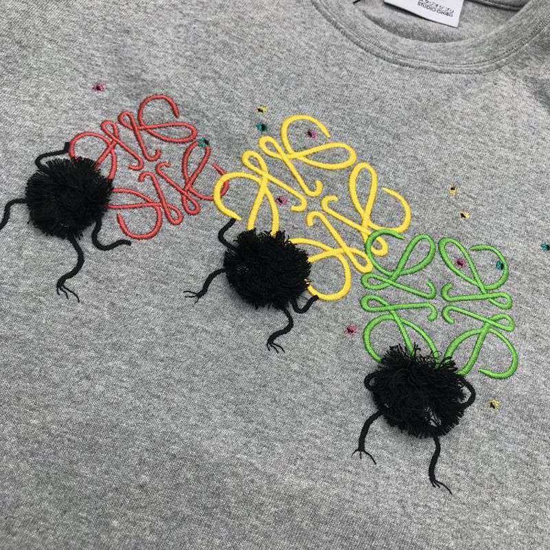 春夏新作ロエベ×ジブリ コピー ススワタリ アナグラム Tシャツ (コットン) S928Y22J01最高級