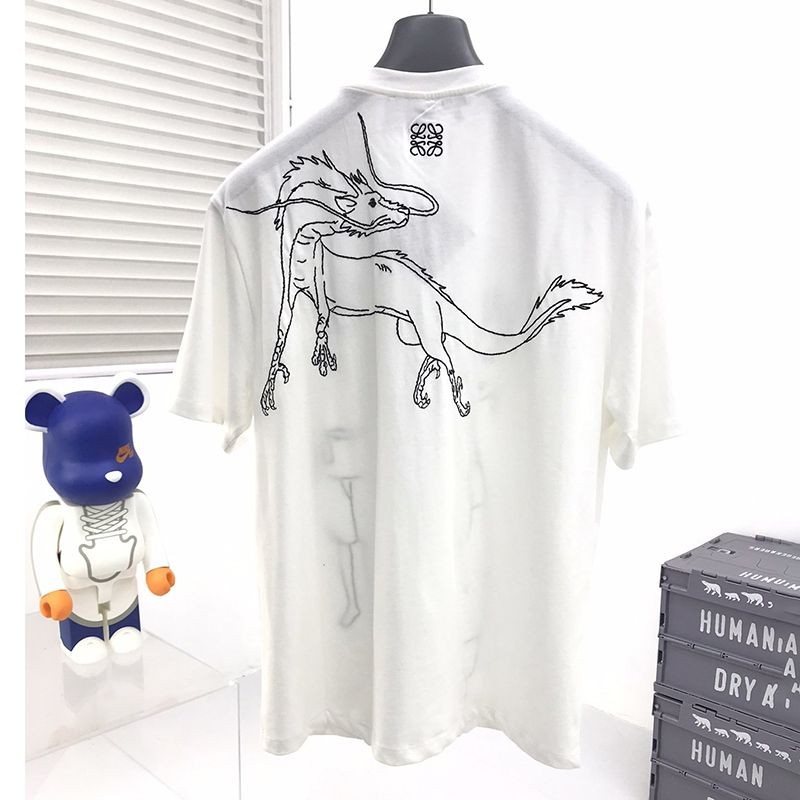 人気急上昇ロエベ×千と千尋の神隠し コピー 千尋 エンブロイダリー Tシャツ (コットン) S928Y22X03通販