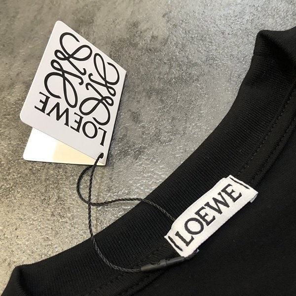 ロエベ アナグラム Tシャツ スーパーコピーお洒落に♪ loc76889高い品質