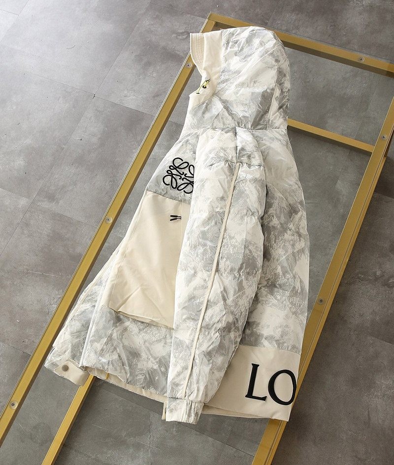 人気No1 ロエベ コットン フーデッド パファー ダウン 偽物 lof65196高い品質