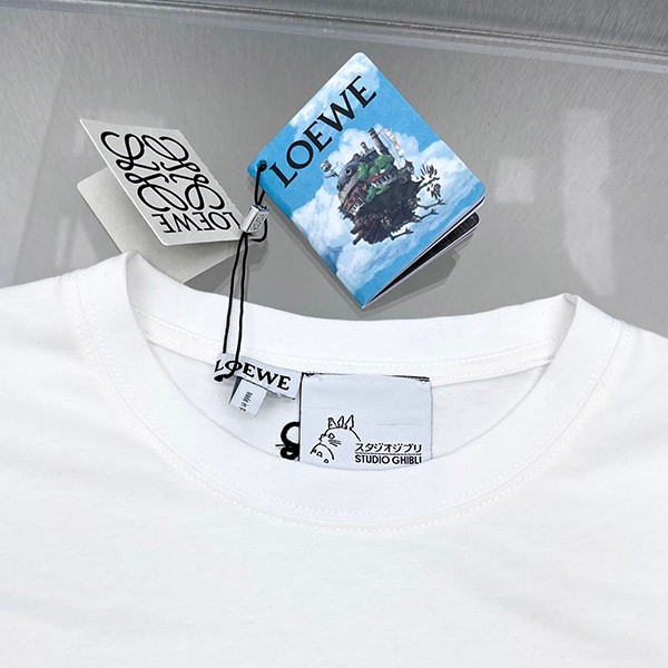 すぐ届くロエベ×ジブリ ハウルの動く城 Tシャツ パロディ コットン loi24822高い品質