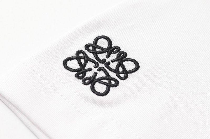 稀少 ロエベ アナグラム Tシャツ コピー loi79646代引きを販売