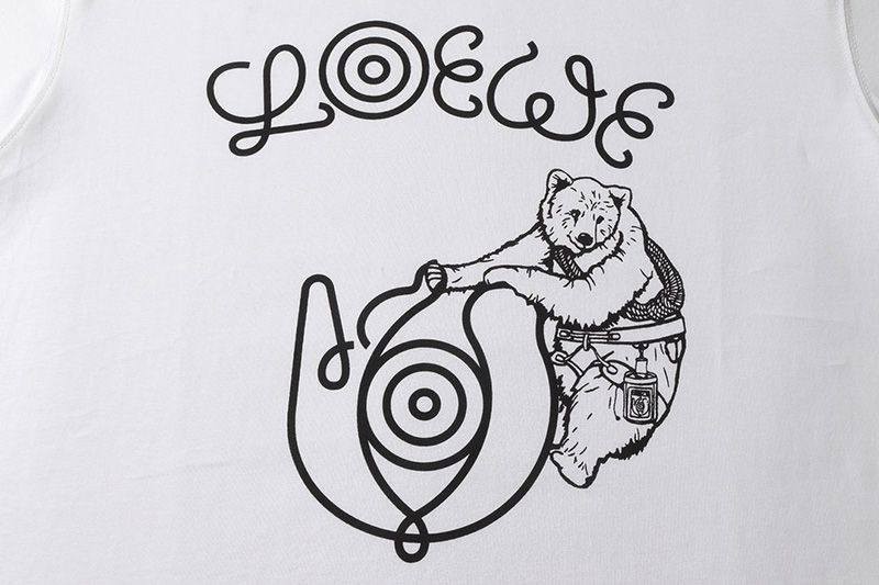 ★日本!!人気！ロエベ Tシャツ 偽物 ロゴプリントクルーネック半袖Tシャツ lom91740激安送料無料