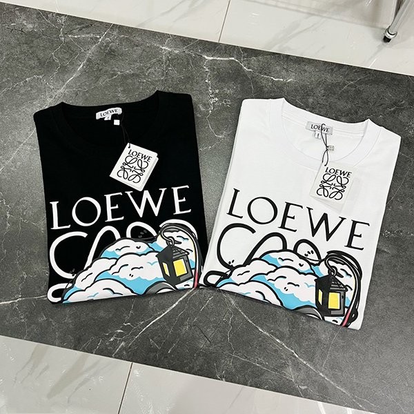 新色☆希少 ロエベ 千と千尋の神隠し Tシャツ コピー ブラック/ホワイト loo57295代引きを販売