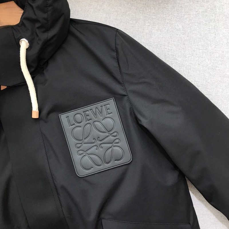 希少色 ロエベ コットン フーデッド パファージャケット loo59058人気