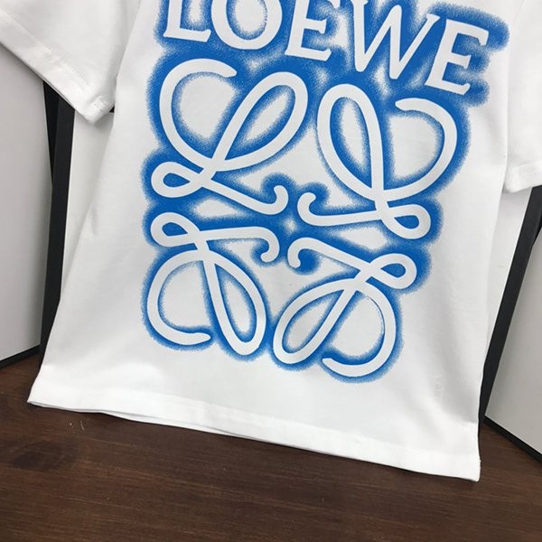 新作で超限定♪ロエベ Tシャツ コピー 半袖 コットン lop95579高い品質
