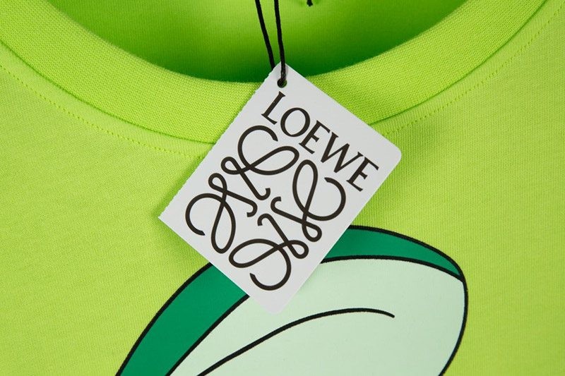 入手困難 可愛い ロエベ トトロ tシャツ 偽物 コラボ コットン los61391代引きを販売