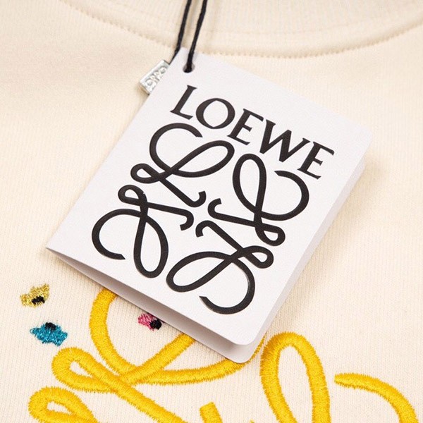 完売必至！ロエベ × 千と千尋 コピー スウェット ススワタリ アナグラム lov03451N級品