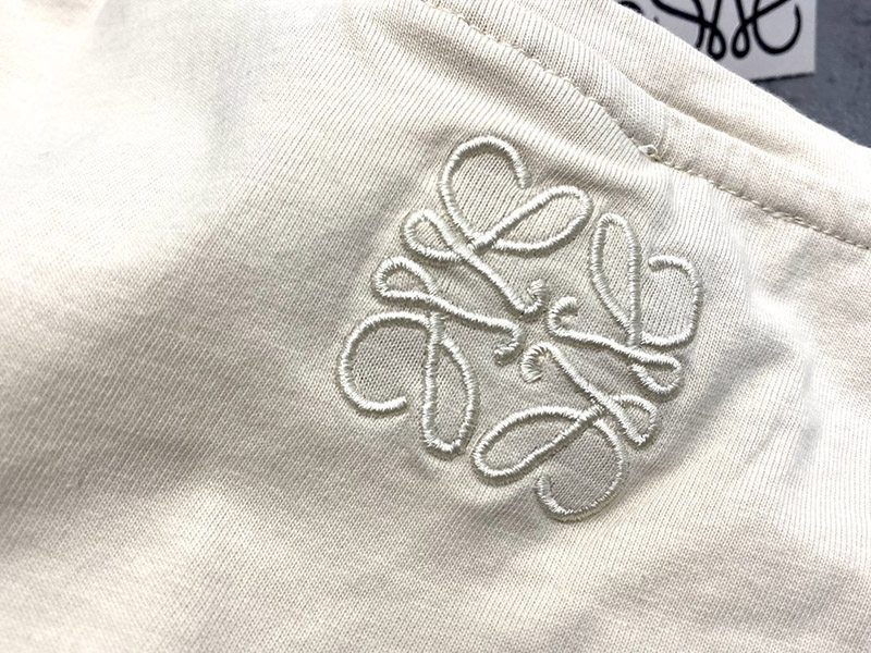春もの新作 ロエベ コットン アナグラムTシャツ スーパーコピー low41681N級品