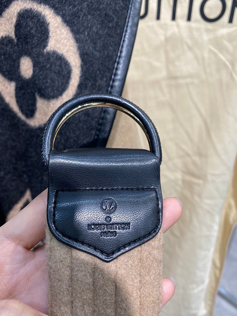 人気No1 今冬活躍☆ルイヴィトン コート コピー ジャイアントモノグラム 1A8KT4高い品質