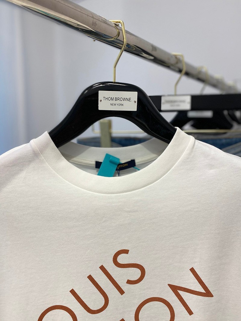 最安値挑戦 ​ルイヴィトン Tシャツ コピー ニット メゾンLVクルーネック 1A99ZT通販