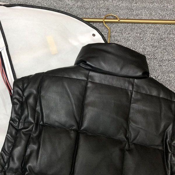 ルイヴィトン グラフィックピローダウンジャケット コピー vua66029代引きを販売